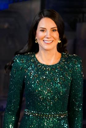 cntv HRH Catherine, Princess of Wales, GCVO, CH, Catherine Princess of Wales is a new figure in the Hamburg Wax Museum, the Panoptikum on the Reeperbahn in St Pauli The wax replica of Catherine, Princess of Wales on 18 12 2025 in Hamburg Hamburg Germany