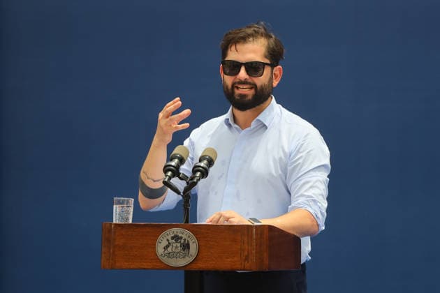 Santiago, December 18, 2025 President Gabriel Boric leads the award ceremony of the President of the Republic Awards for National Music and Performing Arts 2025 Jonnathan Oyarzun Aton Chile, Santiago Chile Aton 1113035  Copyright: JONNATHANxOYARZUN ATONxCHILE