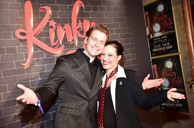 PREMIERE VON ãKINKY BOOTS Ð THE MUSICALÒ Johannes Heinrichs und Ehefrau Nadja Jo Klapper PREMIERE VON ãKINKY BOOTS Ð THE MUSICALÒ im Berliner Admiralspalast in Berlin am 18.12.2025 Photopress Mueller