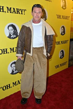 Luke Evans attends Oh, Mary! Press Night at the Trafalgar Theatre in London, England. UK. Thursday 18th December 2025 Copyright: xJamesxWarrenx OH, MARY! - PRESS NIGHT11