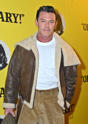 Luke Evans attends Oh, Mary! Press Night at the Trafalgar Theatre in London, England. UK. Thursday 18th December 2025 Copyright: xJamesxWarrenx OH, MARY! - PRESS NIGHT12