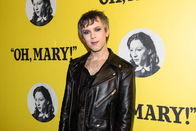 December 18, 2025, London, England, United Kingdom: COLE ESCOLA attends Oh, Mary! opening night premiere at the Trafalgar Theatre. London United Kingdom - ZUMAs371 20251218_zip_s371_032 Copyright: xWiktorxSzymanowiczx