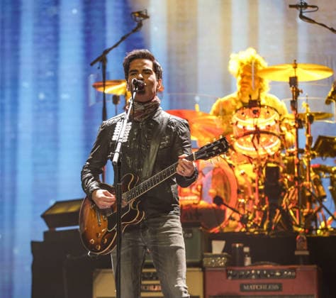 The Stereophonics performing at The O2 Arena on their Winter Arena Tour 18th December 2025 Kelly Jones of The Stereophonics performing at The O2 Arena on their Winter Arena Tour London, United Kingdom 18th December 2025, Credit:Ray Hill Avalon  Copyright: xRayxHillx xAvalonx 1060253273