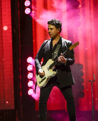 The Stereophonics performing at The O2 Arena on their Winter Arena Tour 18th December 2025 Adam Zindani of The Stereophonics performing at The O2 Arena on their Winter Arena Tour London, United Kingdom 18th December 2025, Credit:Ray Hill Avalon  Copyright: xRayxHillx xAvalonx 1060253305