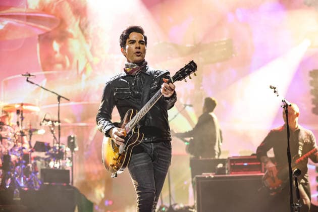 The Stereophonics performing at The O2 Arena on their Winter Arena Tour 18th December 2025 Kelly Jones of The Stereophonics performing at The O2 Arena on their Winter Arena Tour London, United Kingdom 18th December 2025, Credit:Ray Hill Avalon  Copyright: xRayxHillx xAvalonx 1060254757