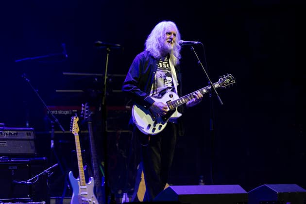 Martin McAloon perfroms live at o2 City Hall, Newcastle, on 18 December 2025 Martin McAloon perfroms live at o2 City Hall, Newcastle, on 18 December 2025, Credit:David Wala Avalon Tyne and Wear, Newcastle upon Tyne  Copyright: xDavidxWalax xAvalonx 1060261138