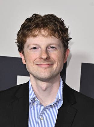 Searchlight Pictures™ ˜Is This Thing On?™ Premiere James Newberry arriving at Searchlight Pictures™ Is This Thing On? Los Angeles premiere held at Vidiots on December 18, 2025 in Los Angeles, CA. Los Angeles Vidiots California USA Copyright: xStarbuck xAFF-USA.COMx