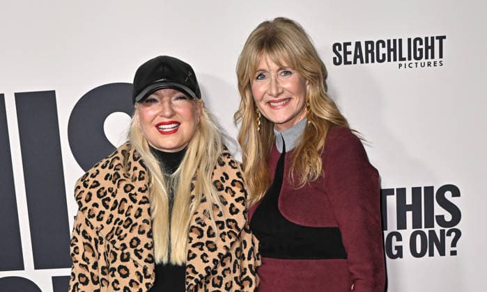 Searchlight Pictures™ ˜Is This Thing On?™ Premiere Sia and Laura Dern arriving at Searchlight Pictures™ Is This Thing On? Los Angeles premiere held at Vidiots on December 18, 2025 in Los Angeles, CA. Los Angeles Vidiots California USA Copyright: xStarbuck xAFF-USA.COMx