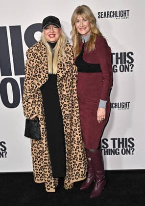Searchlight Pictures™ ˜Is This Thing On?™ Premiere Sia and Laura Dern arriving at Searchlight Pictures™ Is This Thing On? Los Angeles premiere held at Vidiots on December 18, 2025 in Los Angeles, CA. Los Angeles Vidiots California USA Copyright: xStarbuck xAFF-USA.COMx