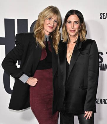 Searchlight Pictures™ ˜Is This Thing On?™ Premiere Laura Dern and Kristen Wiig arriving at Searchlight Pictures™ Is This Thing On? Los Angeles premiere held at Vidiots on December 18, 2025 in Los Angeles, CA. Los Angeles Vidiots California USA Copyright: xStarbuck xAFF-USA.COMx