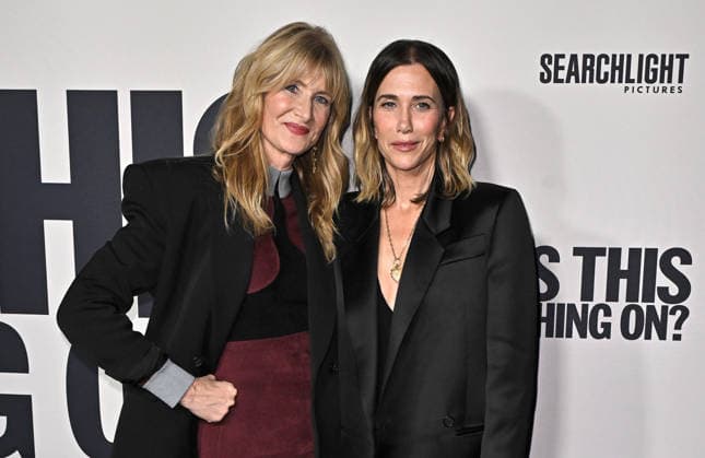Searchlight Pictures™ ˜Is This Thing On?™ Premiere Laura Dern and Kristen Wiig arriving at Searchlight Pictures™ Is This Thing On? Los Angeles premiere held at Vidiots on December 18, 2025 in Los Angeles, CA. Los Angeles Vidiots California USA Copyright: xStarbuck xAFF-USA.COMx