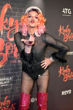 Gloria Viagra at the premiere of the musical Kinky Boots The Musical at the Admiralspalast Berlin, 18 12 2025 Foto:xM.xBehrensx xFuturexImagex kinky_5213