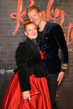 Enie van de Meiklokjes with husband Tobias Staerbo at the premiere of the musical Kinky Boots The Musical at the Admiralspalast Berlin, 18 12 2025 Foto:xM.xBehrensx xFuturexImagex kinky_5227