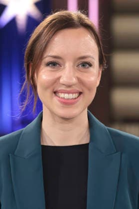 Carina Raddatz at the recording of the WDR talk show Kölner Treff in WDR Studio BS 3 Cologne, 18 12 2025 Foto:xR.xSchmiegeltx xFuturexImagex koelner_treff1812_5238