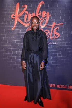 18 12 2025, Florence Kasumba, premiere of Kinky Boots The Musical, Admiralspalast, Berlin, Berlin