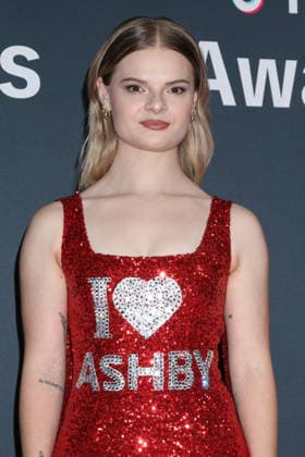 USA - TikTok Awards - Los Angeles LOS ANGELES - DEC 18: Ashley Florence at the TikTok Awards at the Hollywood Palladium on December 18, 2025 in Los Angeles, CA Los Angeles CA USA  Copyright: xKathyxHutchinsx xHutchinsxPhotox