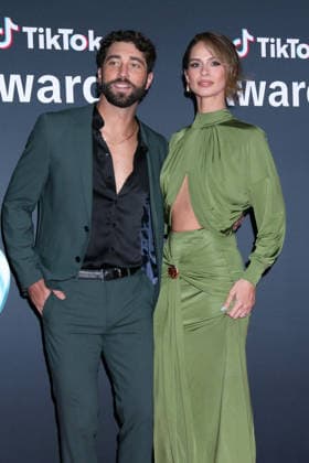 December 19, 2025, Los Angeles, Ca, USA: LOS ANGELES - DEC 18: Joey Graziadei, Kelsey Anderson at the TikTok Awards at the Hollywood Palladium on December 18, 2025 in Los Angeles, CA Los Angeles USA - ZUMAb170 20251219_aap_b170_097 Copyright: xKayxBlakex