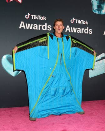 December 19, 2025, Los Angeles, Ca, USA: LOS ANGELES - DEC 18: Chris Finck at the TikTok Awards at the Hollywood Palladium on December 18, 2025 in Los Angeles, CA Los Angeles USA - ZUMAnc22 20251219_zaa_nc22_011 Copyright: xKathyxHutchinsx