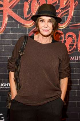 abb Anouschka Renzi on the red carpet at the premiere of Kinky Boots The Musical at Admiralspalast on December 18, 2025 in Berlin Berlin Germany