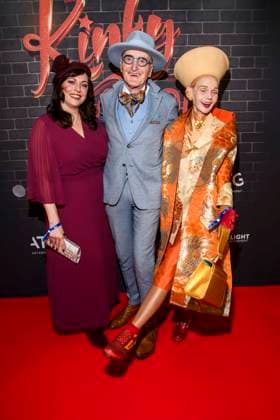 abb Natascha Warkulat, Günther Guenther Krabbenhöft and Britt Kanja on the red carpet as guests at the premiere of Kinky Boots The Musical at Admiralspalast on 18 12 2025 in Berlin Berlin Germany