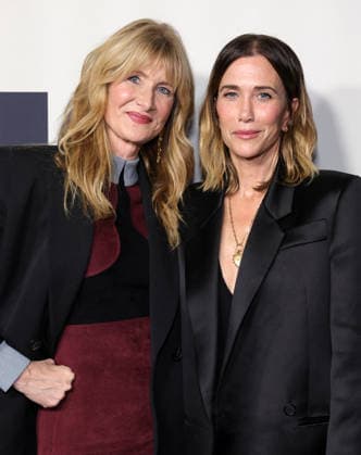 Is This Thing On Premiere - LA Laura Dern, Kristen Wiig At The Los Angeles Premiere Of Searchlight Pictures Is This Thing On? At Vidiots In Los Angeles CA, USA on December 18, 2025. Photo by Fati S ABACAPRESS.COM Los Angeles CA United States  Copyright: xFatixSadou ABACAPRESS.COMx