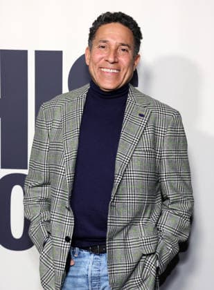 Is This Thing On Premiere - LA Oscar Nunez At The Los Angeles Premiere Of Searchlight Pictures Is This Thing On? At Vidiots In Los Angeles CA, USA on December 18, 2025. Photo by Fati S ABACAPRESS.COM Los Angeles CA United States  Copyright: xFatixSadou ABACAPRESS.COMx