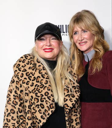 Is This Thing On Premiere - LA Sia, Laura Dern At The Los Angeles Premiere Of Searchlight Pictures Is This Thing On? At Vidiots In Los Angeles CA, USA on December 18, 2025. Photo by Fati S ABACAPRESS.COM Los Angeles CA United States  Copyright: xFatixSadou ABACAPRESS.COMx