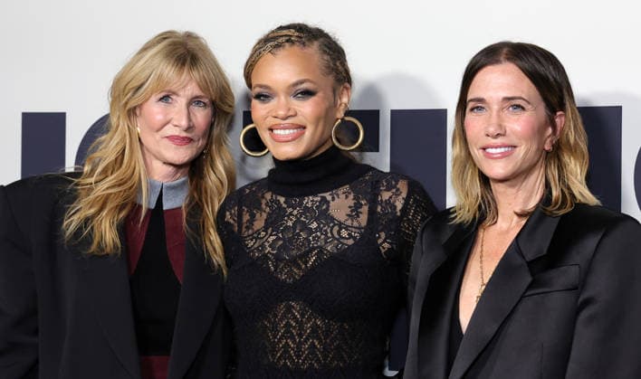 Los Angeles Premiere Of Searchlight Pictures Is This Thing On? 18 December 2025 . Los Angeles, California - Laura Dern, Andra Day, Kristen Wiig At Los Angeles Premiere Of Searchlight Pictures Is This Thing On? held at Vidiots in Los Angeles., Credit:Sadou Faye Avalon United States, CA, Los Angeles, Vidiots  Copyright: xSadouxFayex xAvalonx 1060335349