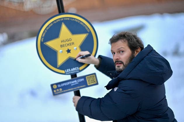 Les Arcs Film Festival - Day six. FC LES ARCS, FRANCE - DECEMBER 19 Hugo Becker poses during Day Seven of Les Arcs Film Festival on December 19, 2025 in Les Arcs, France. Photo by Franck Castel ABACAPRESS.COM Les Arcs France  Copyright: xCastelxFranck ABACAx