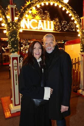 Bettina Zimmermann and Kai Wiesinger at the Roncalli Weihnachtscircus premiere at the Tempodrom on 19 12 2025 in Berlin Roncalli Weihnachtscircus premiere in Berlin