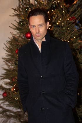 Tom Schilling at the Roncalli Weihnachtscircus premiere at the Tempodrom on 19 12 2025 in Berlin Roncalli Weihnachtscircus premiere in Berlin