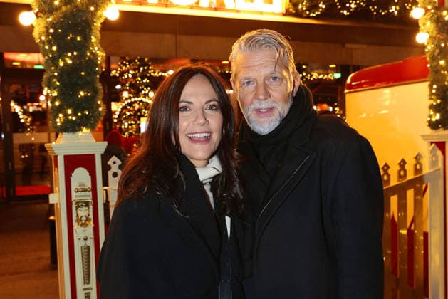 Bettina Zimmermann and Kai Wiesinger at the Roncalli Weihnachtscircus premiere at the Tempodrom on 19 12 2025 in Berlin Roncalli Weihnachtscircus premiere in Berlin