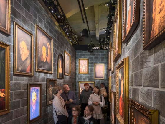 Exhibition opening Harry Potter The Exhibition at the Erlwein Forum in Dresden It is the most comprehensive collection of Harry Potter film props and costumes to date Harry Potter The Exhibition can be experienced until May 3, 2026