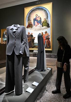 Milan, Italy Giorgio Armani.Milan, for love on display at the Pinacoteca di Brera for the first time an exhibition dedicated to the stylistic journey of Giorgio Armani welcoming a selection of clothes in its prestigious rooms a union of fashion and art In the photo: Giorgio Armani s clothes on display  Copyright: xNickxZonnax xipa-agency.netx xNickxZonnax IPA_Agency_IPA69325491