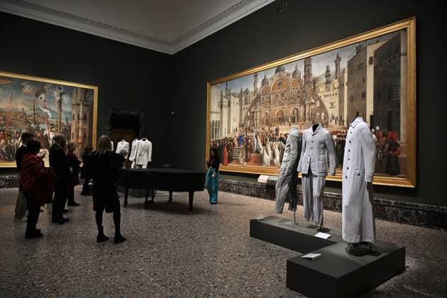 Milan, Italy Giorgio Armani.Milan, for love on display at the Pinacoteca di Brera for the first time an exhibition dedicated to the stylistic journey of Giorgio Armani welcoming a selection of clothes in its prestigious rooms a union of fashion and art In the photo: Giorgio Armani s clothes on display  Copyright: xNickxZonnax xipa-agency.netx xNickxZonnax IPA_Agency_IPA69325498