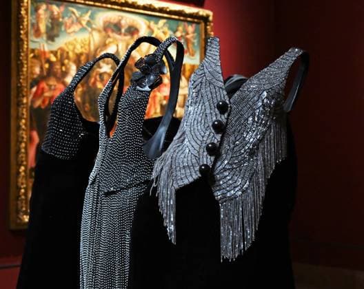 Milan, Italy Giorgio Armani.Milan, for love on display at the Pinacoteca di Brera for the first time an exhibition dedicated to the stylistic journey of Giorgio Armani welcoming a selection of clothes in its prestigious rooms a union of fashion and art In the photo: Giorgio Armani s clothes on display  Copyright: xNickxZonnax xipa-agency.netx xNickxZonnax IPA_Agency_IPA69325568