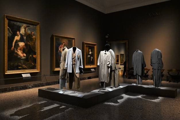 Milan, Italy Giorgio Armani.Milan, for love on display at the Pinacoteca di Brera for the first time an exhibition dedicated to the stylistic journey of Giorgio Armani welcoming a selection of clothes in its prestigious rooms a union of fashion and art In the photo: Giorgio Armani s clothes on display  Copyright: xNickxZonnax xipa-agency.netx xNickxZonnax IPA_Agency_IPA69325603