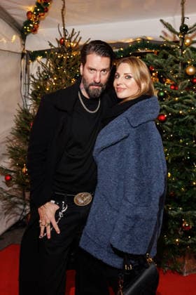 Premiere 21 Roncalli Weihnachtscircus Alec Voelkel The BossHoss and Johanna Voelkel at the premiere of the 21 Roncalli Weihnachtscircus at the Tempodrom on 19 12 2025 in Berlin Copyright: xEventpressxKochanx