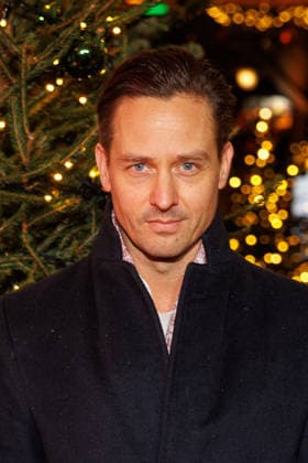Premiere 21 Roncalli Weihnachtscircus Tom Schilling at the premiere of the 21 Roncalli Weihnachtscircus at the Tempodrom on 19 12 2025 in Berlin Copyright: xEventpressxKochanx