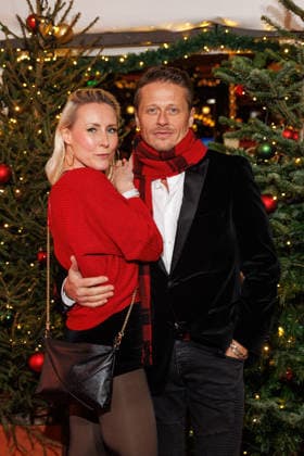 Premiere 21 Roncalli Weihnachtscircus Franziska Hippe and Roman Knizka at the premiere of the 21 Roncalli Weihnachtscircus at the Tempodrom on 19 12 2025 in Berlin Copyright: xEventpressxKochanx