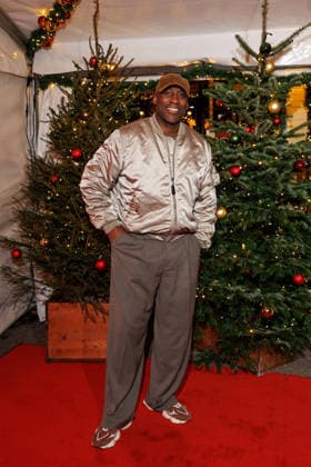 Premiere 21 Roncalli Weihnachtscircus Joe Chialo at the premiere of the 21 Roncalli Weihnachtscircus at the Tempodrom on 19 12 2025 in Berlin Copyright: xEventpressxKochanx
