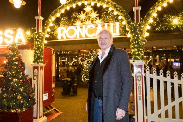 Roncalli Weihnachtscircus, show and celebrities at the Tempodrom, Berlin, 19 12 2025 Leander Haußmann at the premiere of the 21 Original Roncalli Weihnachtscircus at the Berlin Tempodrom on 19 12 2025 Berlin Tempodrom Copyright: xBenxKriemannx