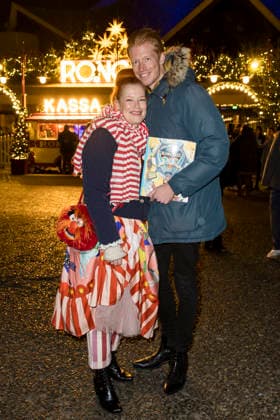 Roncalli Weihnachtscircus, show and celebrities at the Tempodrom, Berlin, 19 12 2025 Enie van de Meiklokjes and Tobias Staerbo at the premiere of the 21 Original Roncalli Weihnachtscircus at the Berlin Tempodrom on 19 12 2025 Berlin Tempodrom Copyright: xBenxKriemannx
