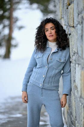 Les Arcs Film Festival - Day six. FC LES ARCS, FRANCE - DECEMBER 19 Sabrina Ouazani poses during Day Seven of Les Arcs Film Festival on December 19, 2025 in Les Arcs, France.Photo by Franck Castel ABACAPRESS.COM Les Arcs France  Copyright: xCastelxFranck ABACAx