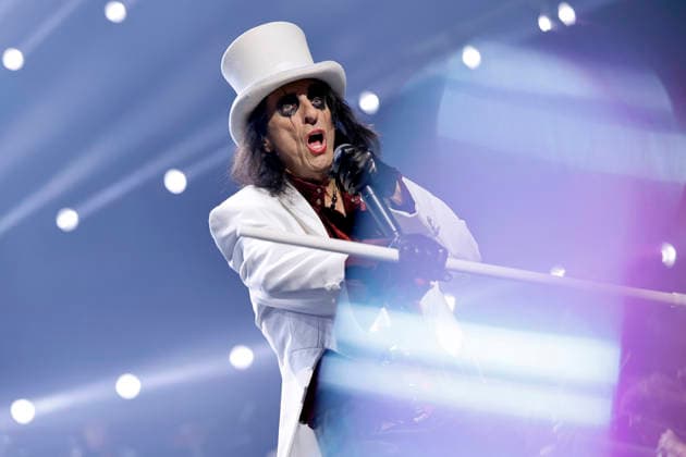 Rock musician Alice Cooper live at the 40 Night of the Proms 2025 in the Lanxess Arena Cologne, 19 12 2025 NRW Germany Copyright: xChristophxHardtx
