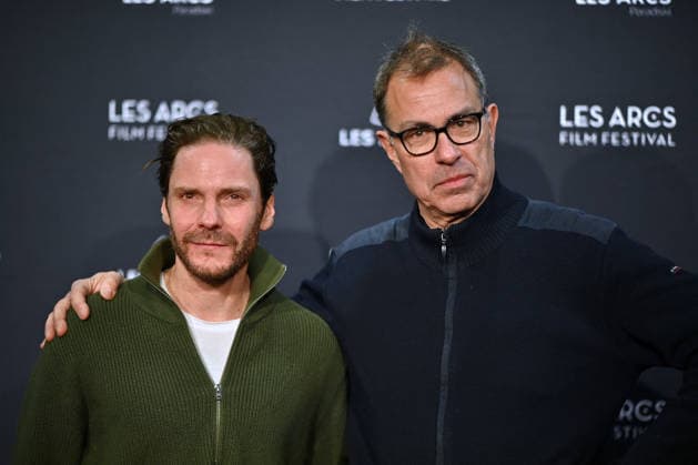 Closing Ceremony - Les Arcs Film Festival. FC LES ARCS, FRANCE - DECEMBER 19 Daniel Brühl and Dominik Moll attends the Closing Ceremony during Les Arcs Film Festival on December 20, 2025 in Les Arcs, France..Photo by Franck Castel ABACAPRESS.COM Les Arcs France  Copyright: xCastelxFranck ABACAx