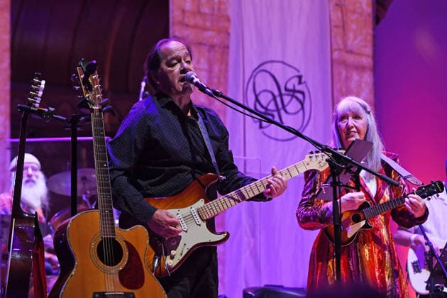 Steeleye Span performing at Cadogan Hall in London LONDON, ENGLAND - DECEMBER 19: Julian Littman and Maddy Prior of ™Steeleye Span™ performing at Cadogan Hall on December 19, 2025 in London, England CAP MAR MAR Great Britain UK Copyright: xMartinxHarris CapitalxPicturesx