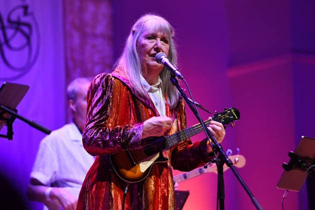 Steeleye Span performing at Cadogan Hall in London LONDON, ENGLAND - DECEMBER 19: Maddy Prior of ™Steeleye Span™ performing at Cadogan Hall on December 19, 2025 in London, England CAP MAR MAR Great Britain UK Copyright: xMartinxHarris CapitalxPicturesx