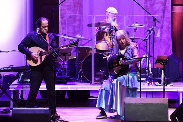 Steeleye Span performing at Cadogan Hall in London LONDON, ENGLAND - DECEMBER 19: Julian Littman, Liam Genockey and Maddy Prior of ™Steeleye Span™ performing at Cadogan Hall on December 19, 2025 in London, England CAP MAR MAR Great Britain UK Copyright: xMartinxHarris CapitalxPicturesx