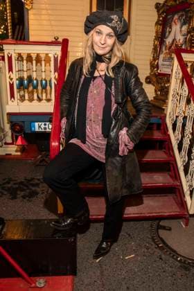 abb Jeanette Hain actress at the premiere of the 21 Roncalli Weihnachtscircus at the Tempodrom Berlin, on 19 12 2025 in Berlin Berlin Germany
